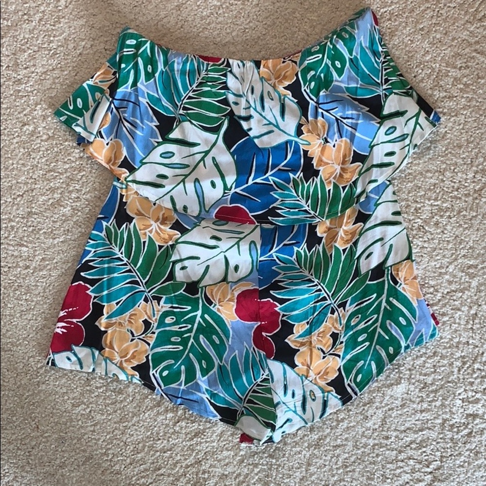 Floral Patterned Strapless Romper